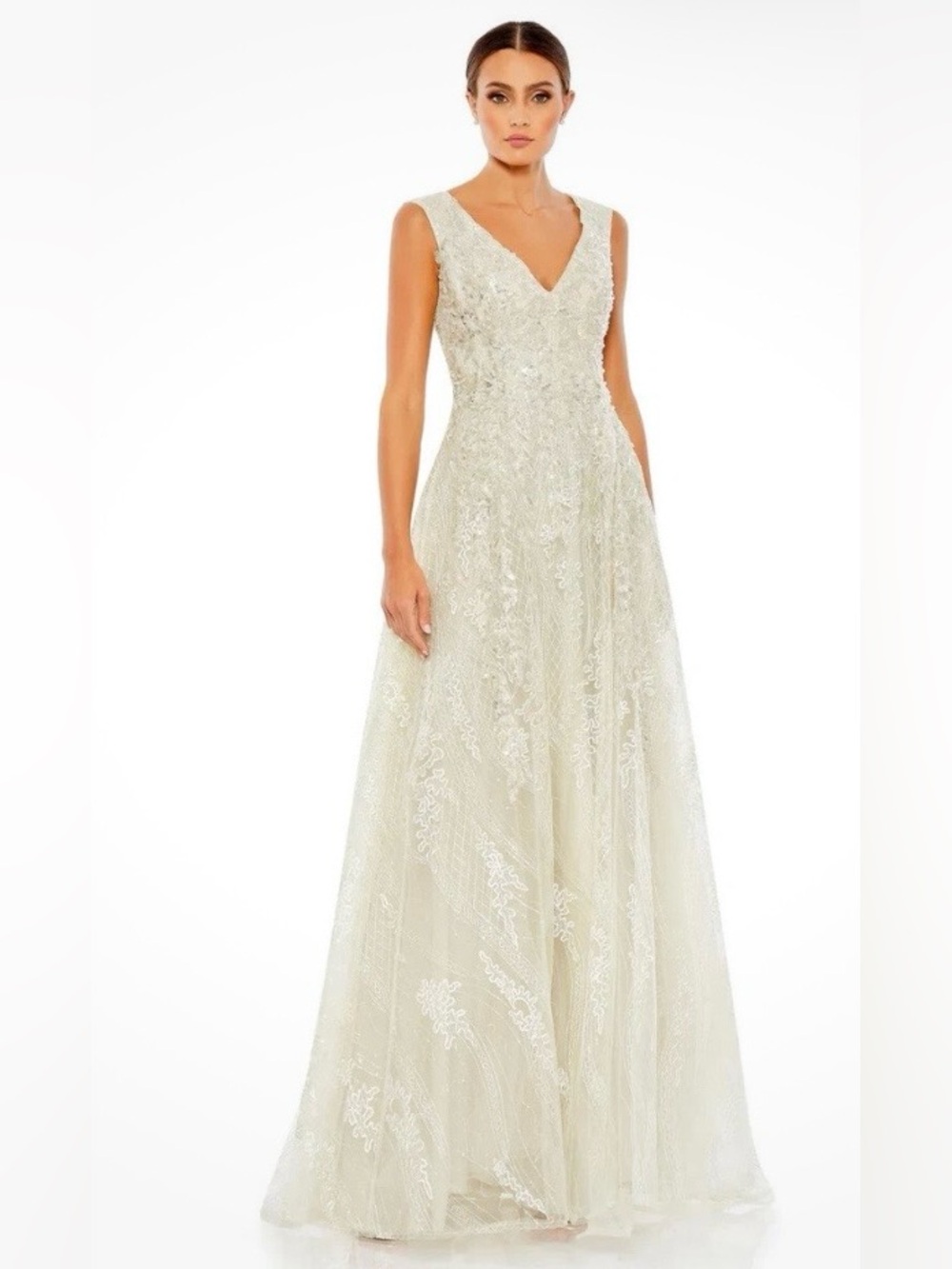 Mac Duggal Ivory Lace V-Neck A-Line formal gown size 2 NWT
